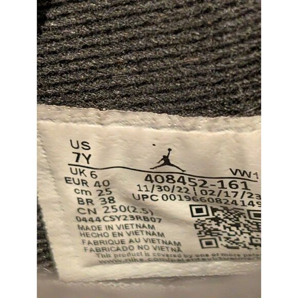 Air Jordan 4 Retro GS – White/Red/Black, Size 7Y, Clean & Boxed - Picture 10 of 10